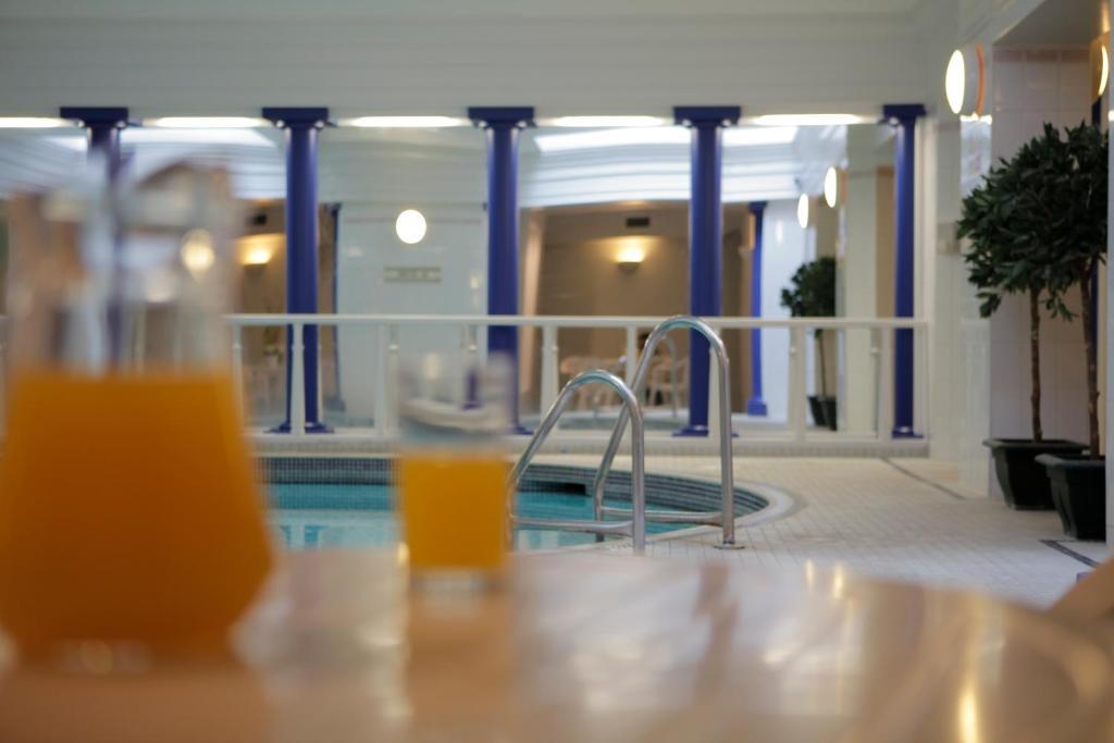 The Red Lea Hotel Скарбъро Екстериор снимка